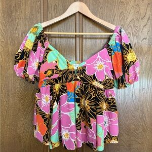 entro Floral Puff Sleeve Top